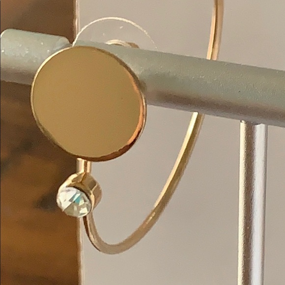 3/$10 NEW earrings gold pearl - Picture 2 of 5